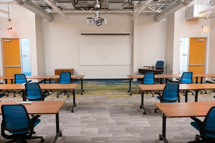 More Photos Of Loop 202 & Price Rd, Chandler Unknown For Lease