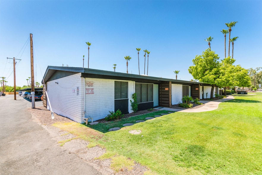 More Photos Of 2620 N 40th St, Phoenix Apartments For Sale