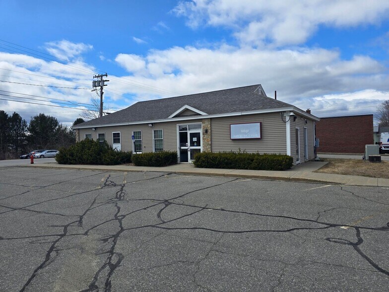 More Photos Of 87 Main St, East Millinocket Healthcare For Sale