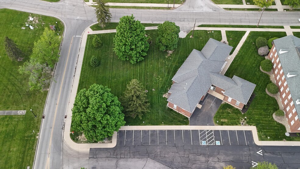 More Photos Of 5635 Lawton East Drive loop, Indianapolis Restaurant For Sale