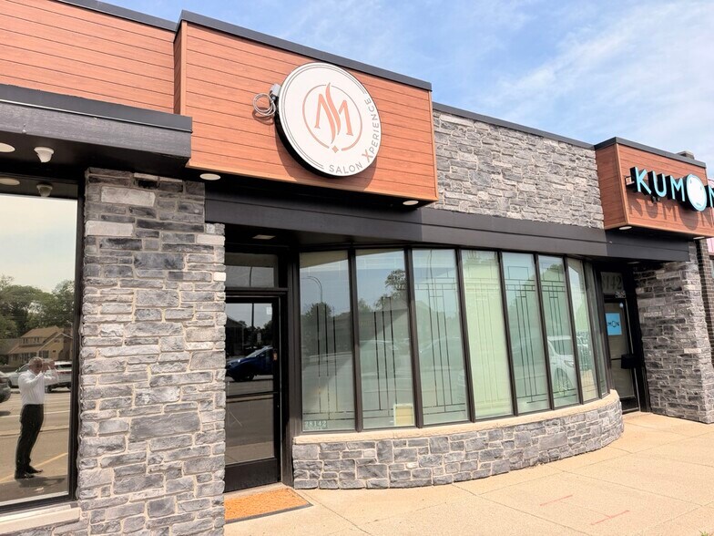More Photos Of 28142 Woodward Ave, Royal Oak Storefront For Lease