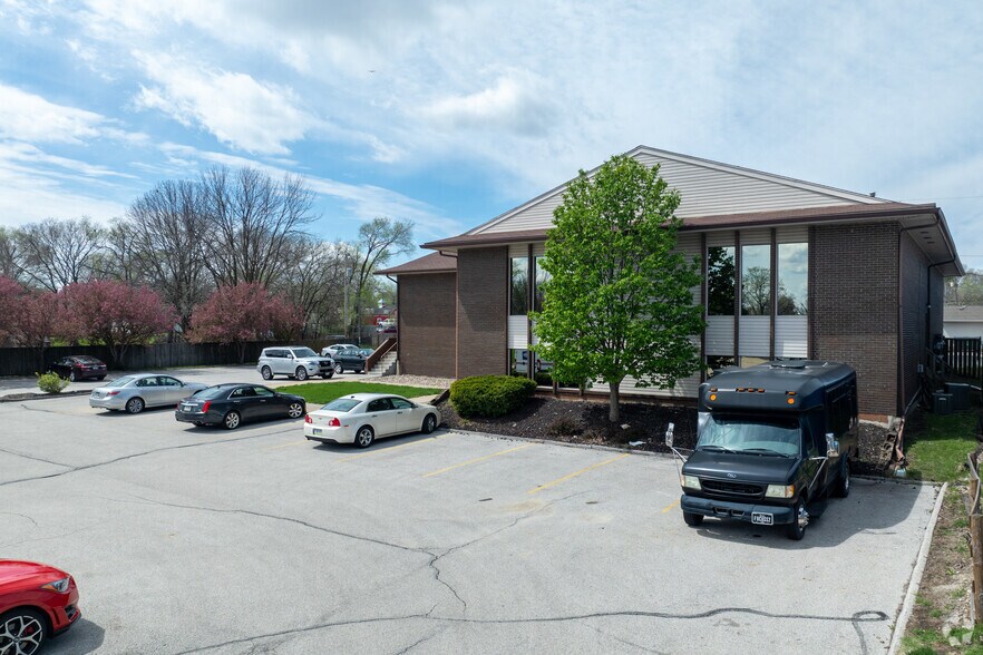 More Photos Of 110 SE Grant St, Ankeny Office For Sale