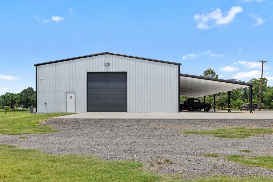 More Photos Of 1229 TX-36, Caldwell General Retail For Sale