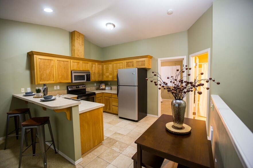 More Photos Of 420 Flying Squirrel Way NW, Salem Apartments For Sale
