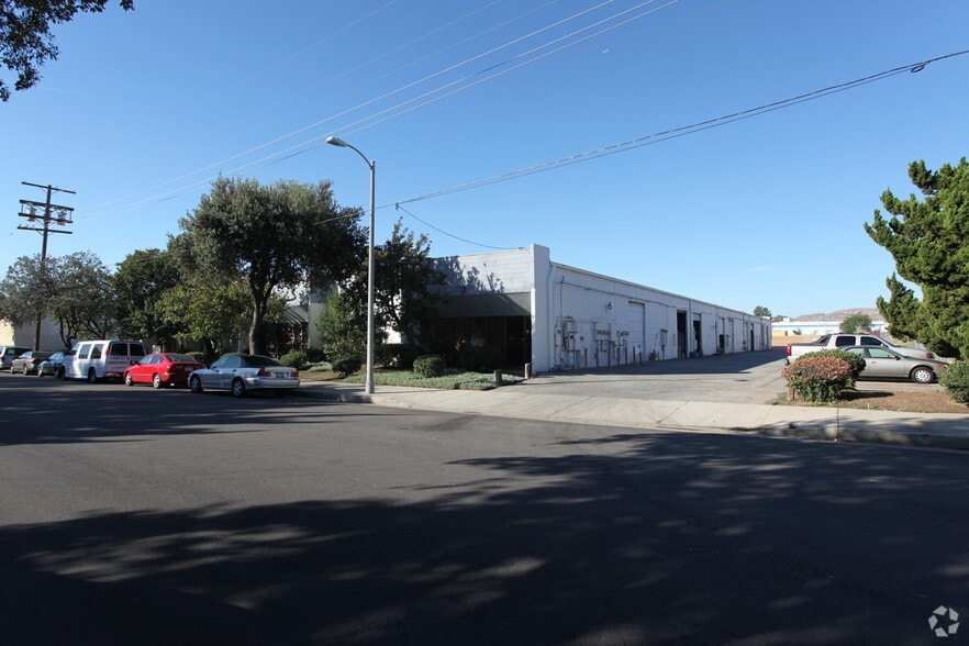 More Photos Of 9533-9551 Cozycroft Ave, Chatsworth Warehouse For Sale