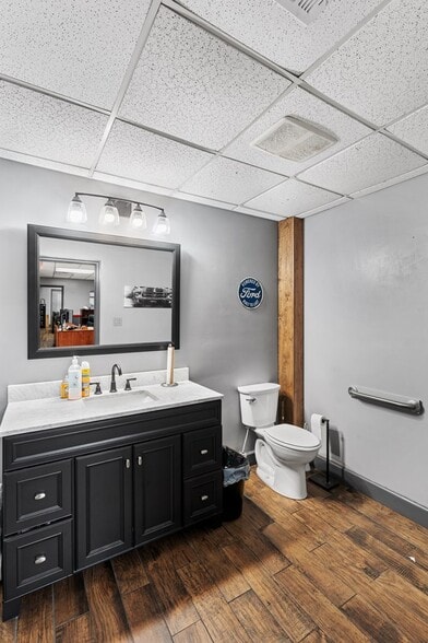 More Photos Of 432 Connell Rd, Valdosta Service For Sale