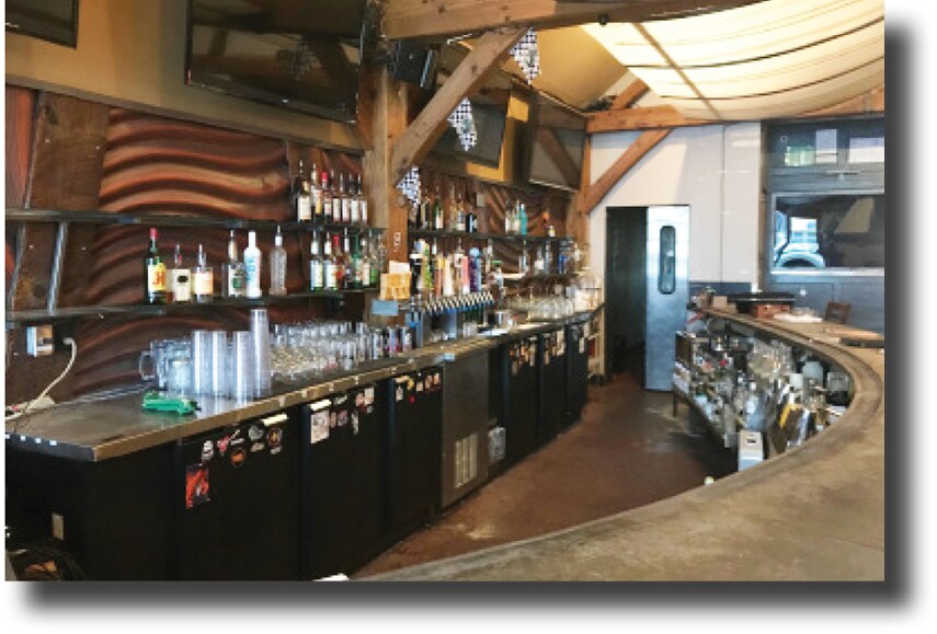 More Photos Of 600-610 E Ogden Ave, Milwaukee Storefront Retail Office For Lease