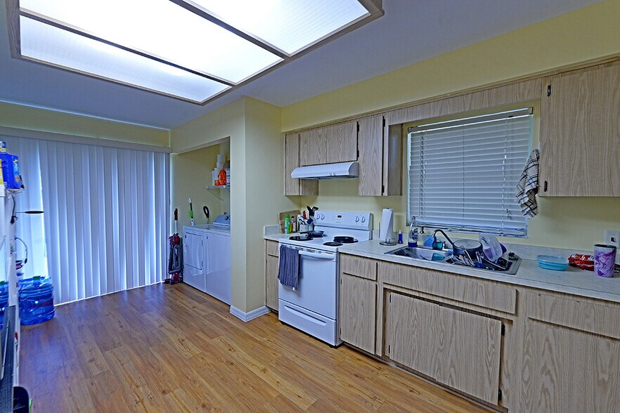 More Photos Of , Inverness Multifamily For Sale
