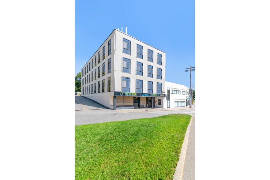 More Photos Of 345 Boylston St, Newton Office For Lease