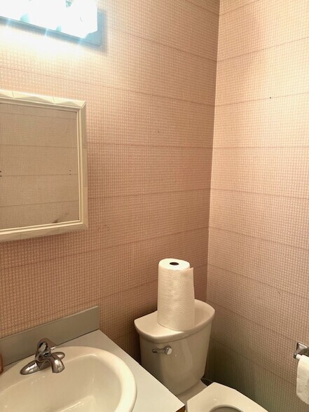 More Photos Of 8129-8375 NW 88th Ave, Tamarac General Retail For Lease