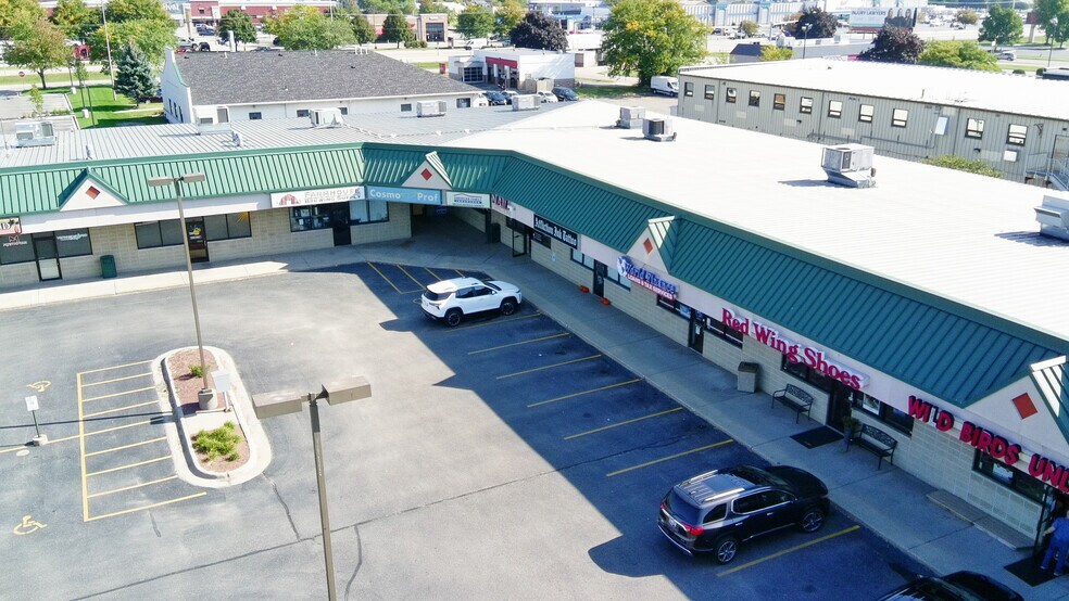 More Photos Of 3000 Milton Ave, Janesville Unknown For Lease
