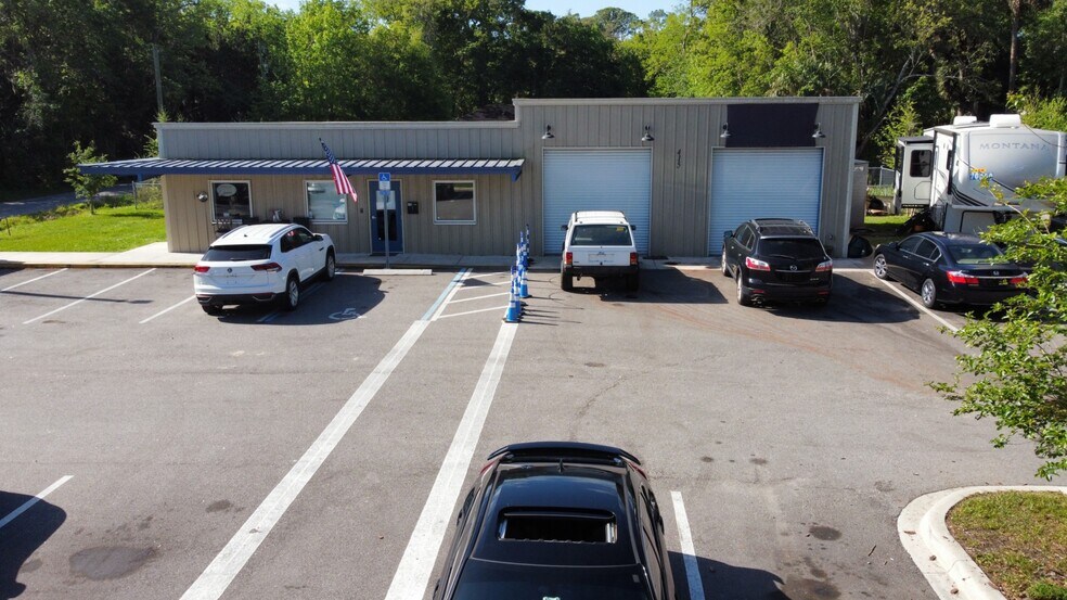 Primary Photo Of 415 Dairy Ave, Saint Augustine General Retail For Sale