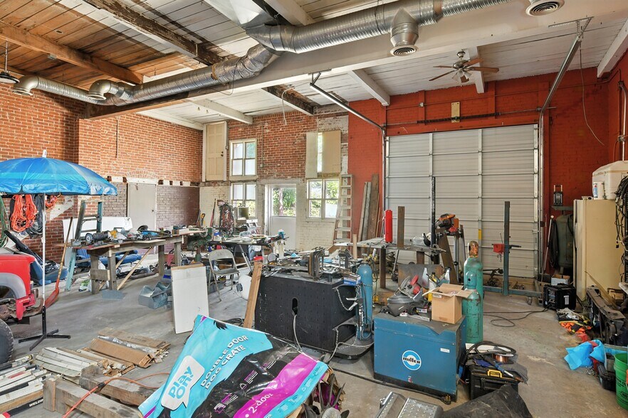 More Photos Of 285 Elm St, Westfield Storefront Retail Residential For Sale