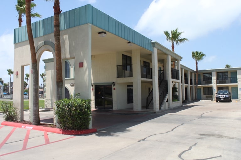 More Photos Of 4109 Padre Blvd, South Padre Island Hotel For Sale