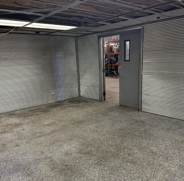 More Photos Of 2050-2070 W 7th Ave, Denver Warehouse For Sale