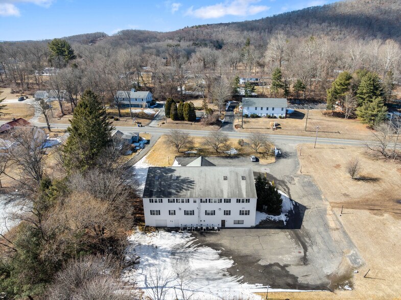 More Photos Of 128 Litchfield Rd, New Milford Medical For Sale