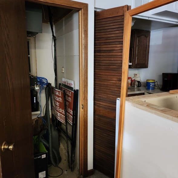 More Photos Of 2671 Sheridan Rd, Zion Apartments For Lease