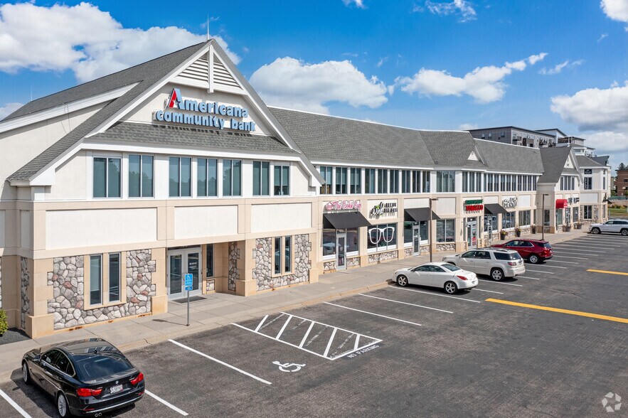 More Photos Of 580-600 Market St, Chanhassen Unknown For Lease