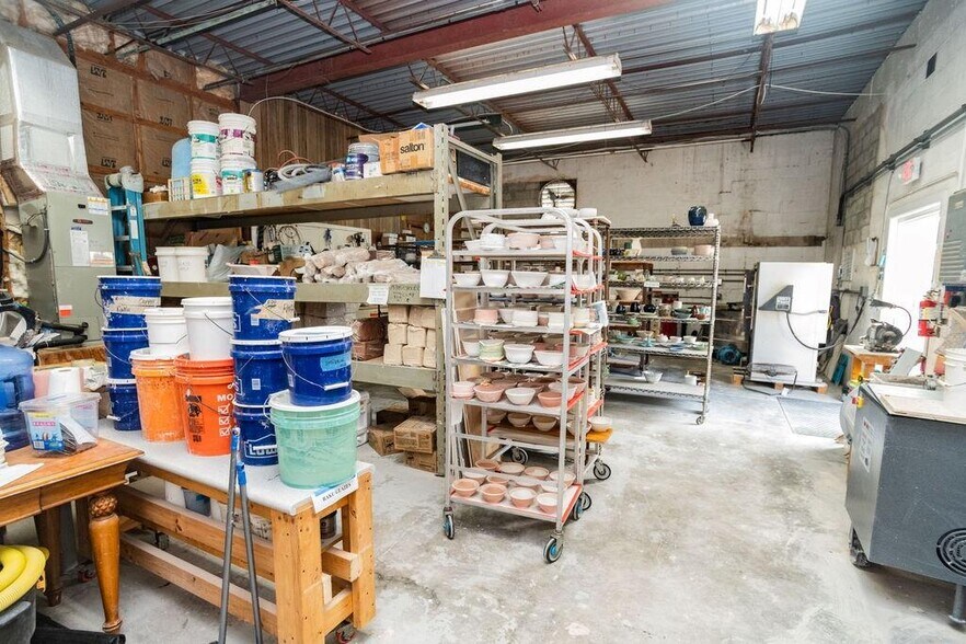 More Photos Of 1239 16th St, Vero Beach Storefront For Sale