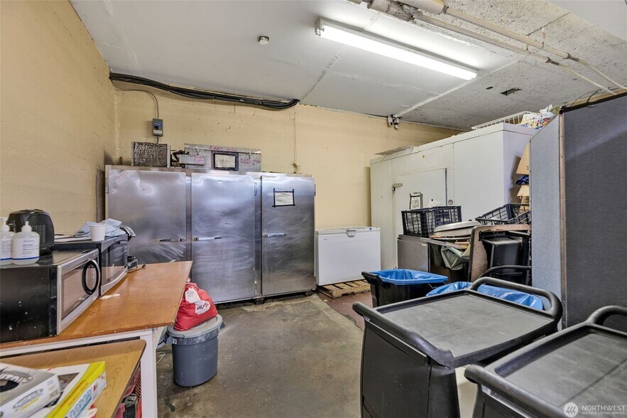 More Photos Of 12327 15th Ave NE, Seattle Religious Facility For Sale