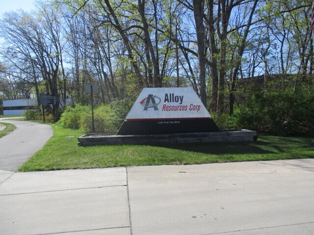 More Photos Of 2281 Port City Blvd, Muskegon Warehouse For Sale