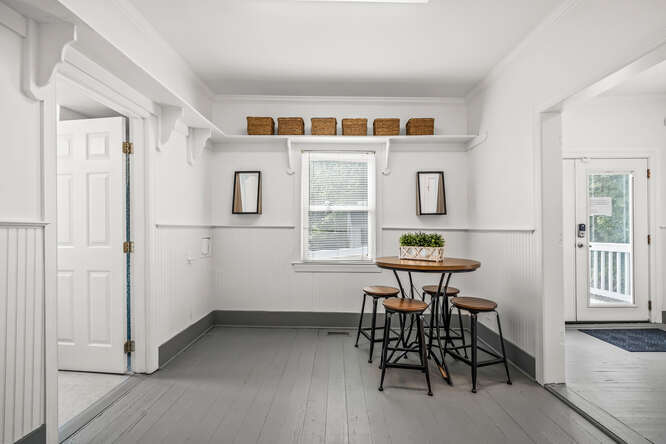 More Photos Of 617 W Jones St, Raleigh Loft Creative Space For Lease