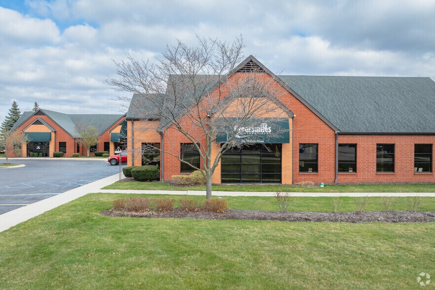 More Photos Of 4646 Nantucket Dr, Toledo Medical For Sale