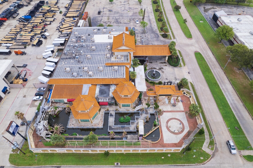 More Photos Of 10 Century Plaza Dr, Houston Restaurant For Sale