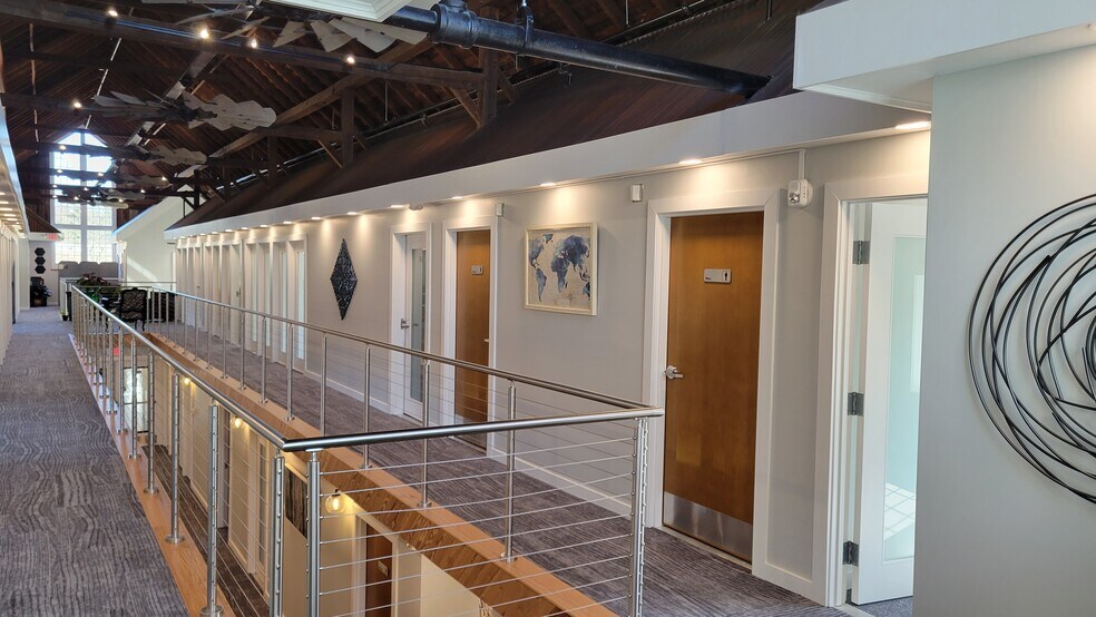 More Photos Of 119 Griswold St, Glastonbury Loft Creative Space For Lease