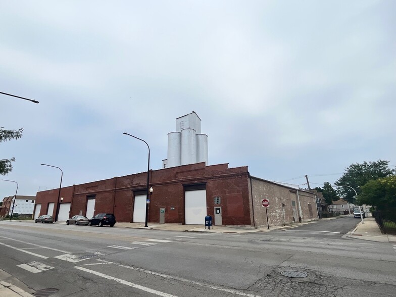 Primary Photo Of 4419 S Halsted St, Chicago Food Processing For Sale