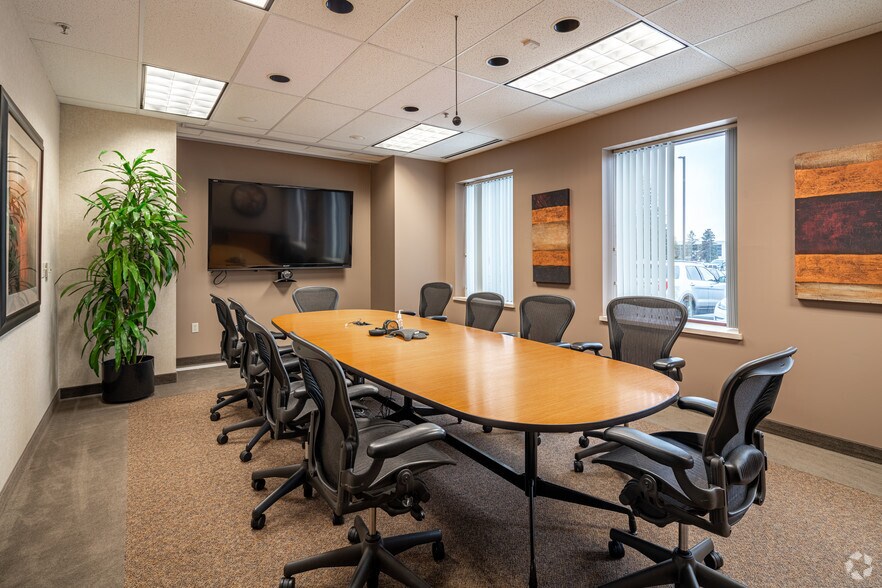 More Photos Of 1245 Trapp Rd, Eagan Distribution For Lease