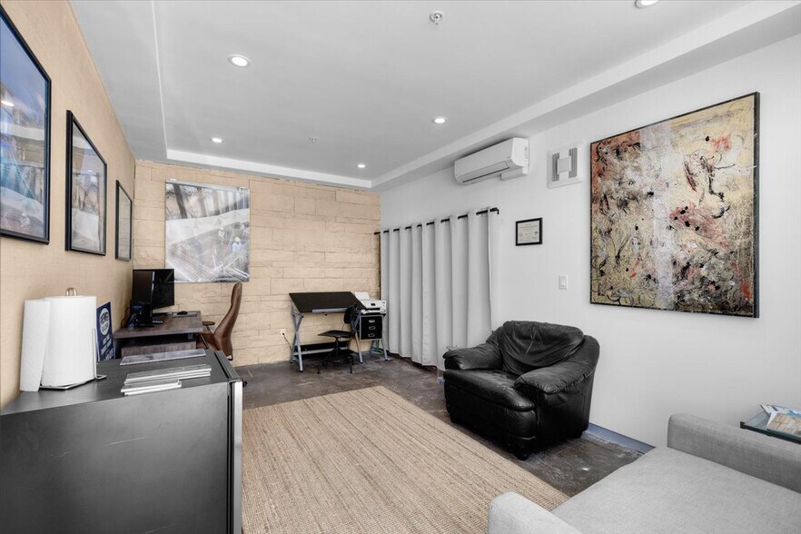 More Photos Of 930-932 Manhattan Beach Blvd, Manhattan Beach Office Residential For Sale