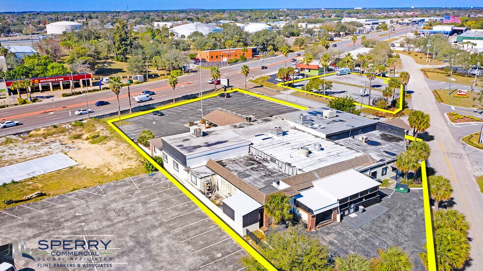 More Photos Of 300 N Cocoa Blvd, Cocoa Restaurant For Lease