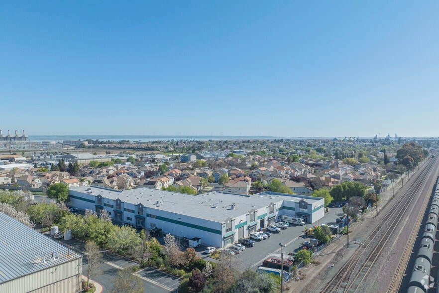 More Photos Of 671 Willow Pass Rd, Pittsburg Warehouse For Lease