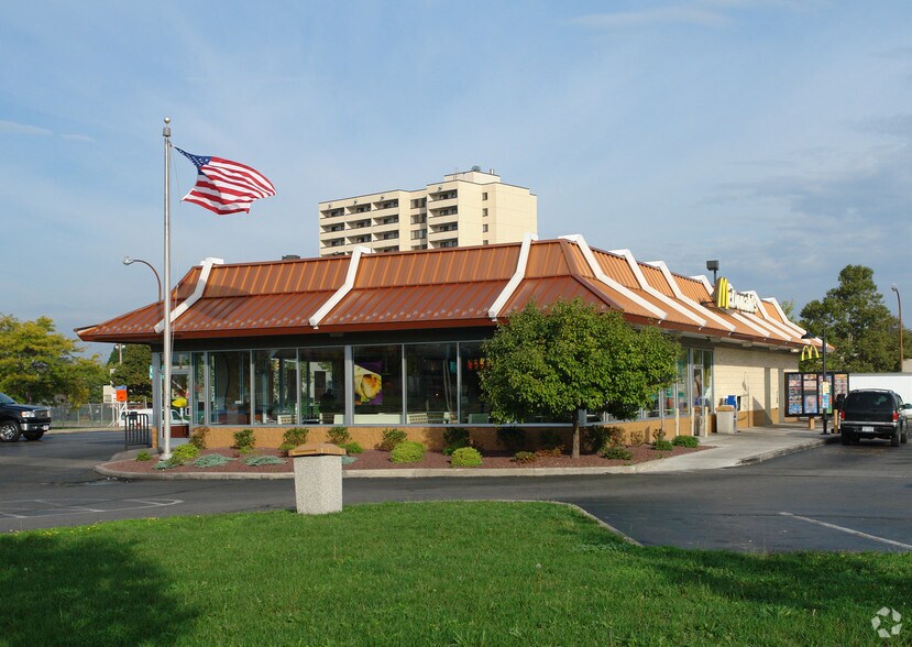 More Photos Of 265-315 Upper Falls Blvd, Rochester Unknown For Lease