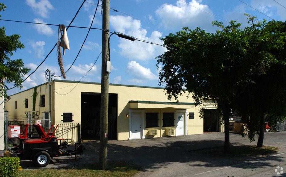 More Photos Of 500 NE 1st Ave, Hallandale Manufacturing For Sale