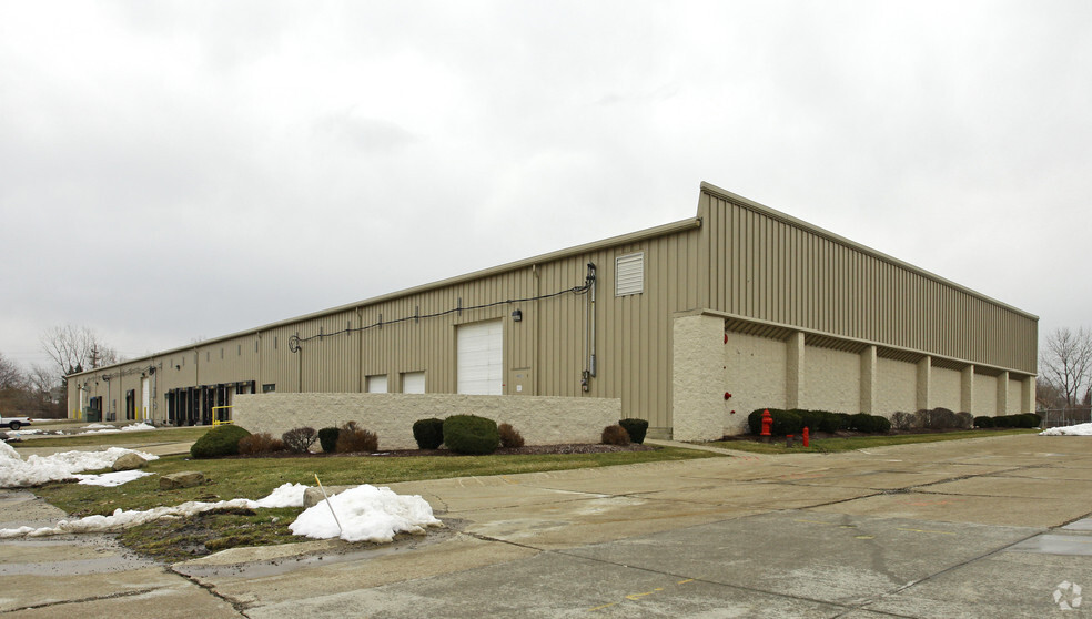 Primary Photo Of 4517-4521 Industrial Pky, Cleveland Warehouse For Lease