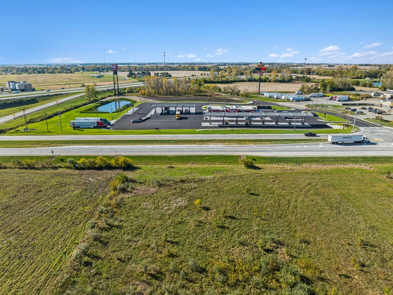 More Photos Of 6579 Garringer-Edgefield rd, Jeffersonville Convenience Store For Sale