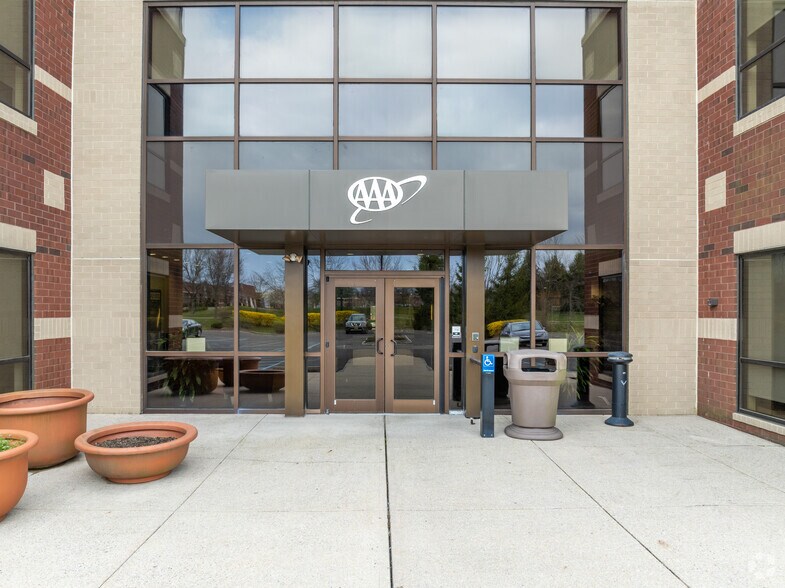 More Photos Of 700 Horizon Dr, Trenton Office For Lease