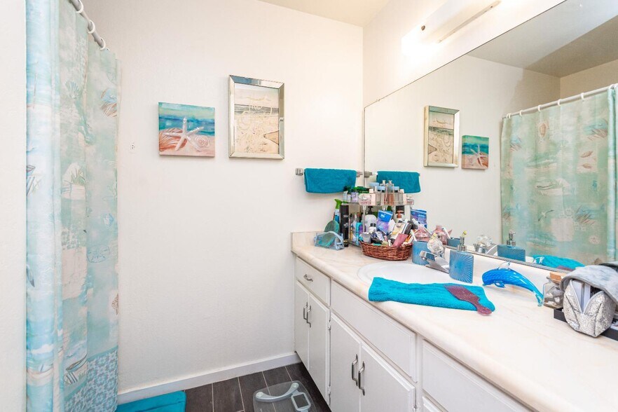 More Photos Of 1160 Forestwood Dr, Yuba City Apartments For Sale