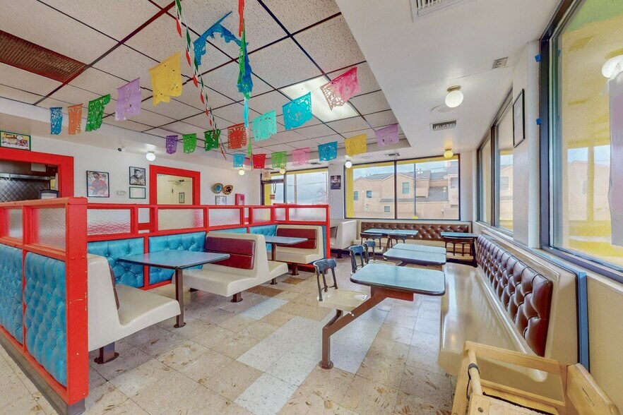 More Photos Of 2130-2301 Chelwood Park Blvd NE, Albuquerque Fast Food For Lease