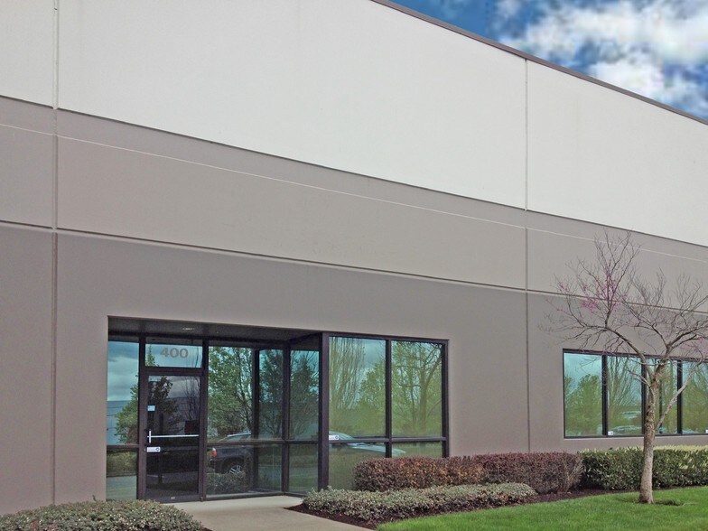 More Photos Of 14811 NE Airport Way, Portland Warehouse For Lease