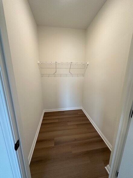 More Photos Of 5438 Bakers Spring St, Bowling Green Apartments For Sale