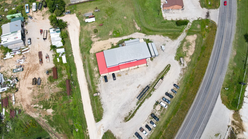 More Photos Of 1307 US-84, Coleman Warehouse For Sale