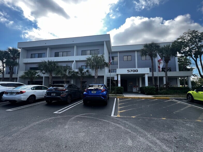 More Photos Of 5700 Lake Worth Rd, Greenacres Medical For Lease