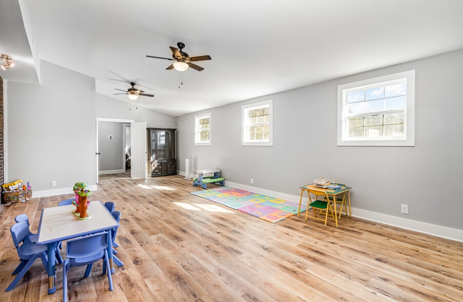 More Photos Of 2597 Whites Creek Pike, Nashville Religious Facility For Sale