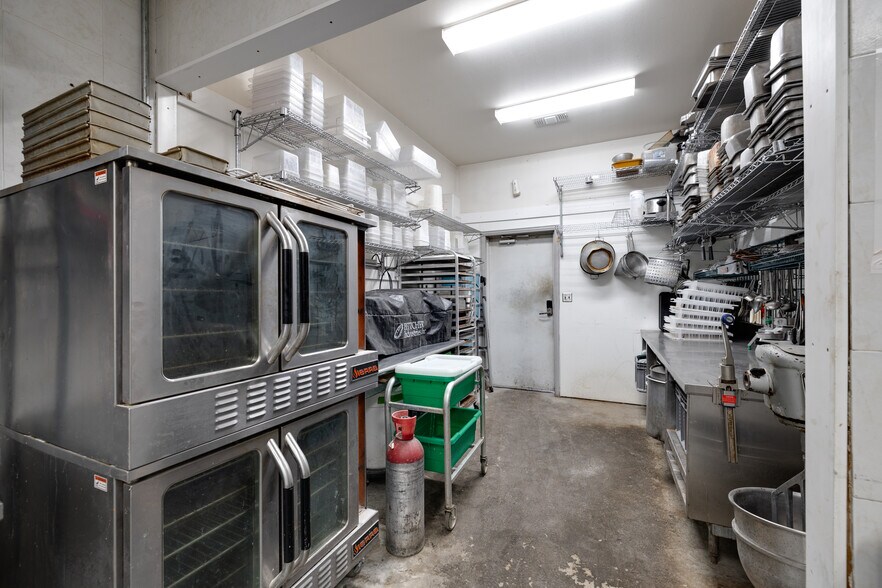 More Photos Of 8336 TX 570, San Angelo Restaurant For Sale