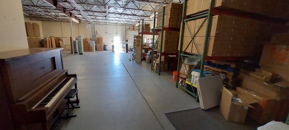 More Photos Of 7399 S Tucson Way, Centennial Flex For Lease