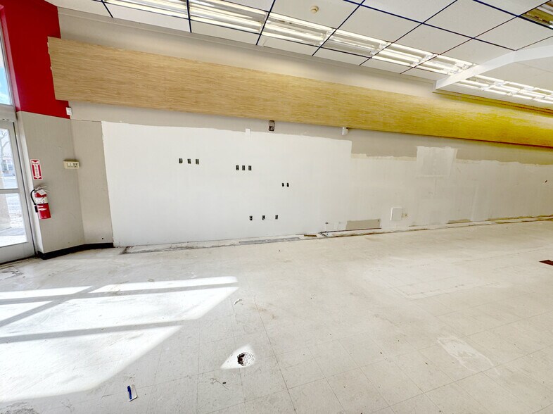 More Photos Of 1101 Atlantic Ave, Atlantic City Drugstore For Sale