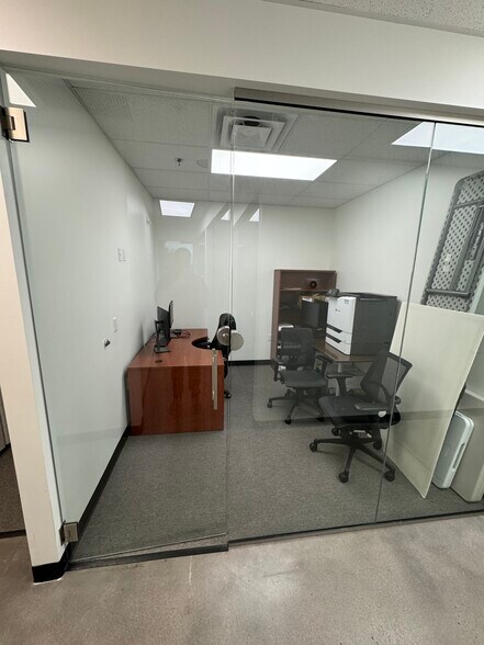 More Photos Of 575 W Chandler Blvd, Chandler Medical For Sale
